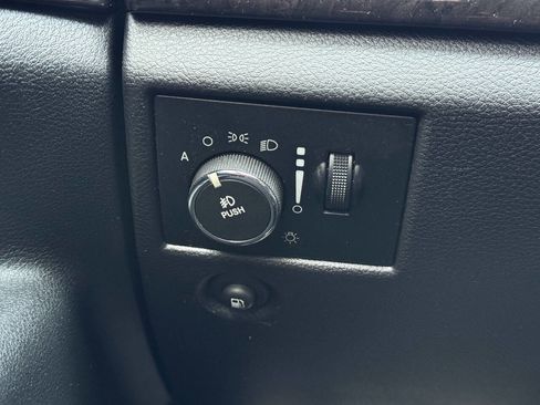 Used 2012 Jeep Grand Cherokee Laredo image 12