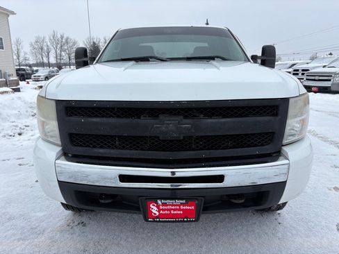 Used 2011 Chevrolet Silverado 1500 LS image 3