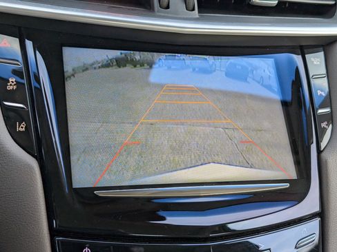 Used 2014 Cadillac XTS Luxury w/ Driver Awareness Package image 15