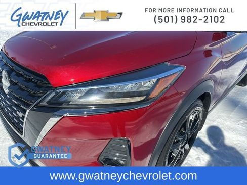 Used 2022 Nissan Kicks SR w/ Premium Package image 14