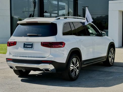 Used 2026 Mercedes-Benz GLB 250 image 14