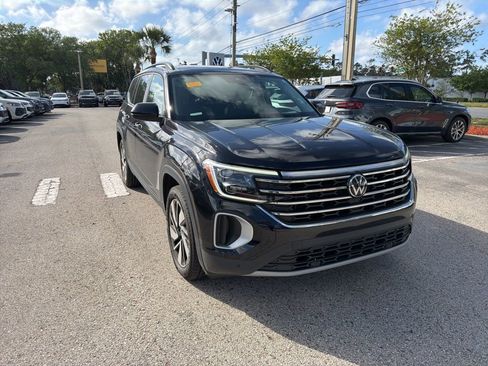 Used 2024 Volkswagen Atlas SE image 14