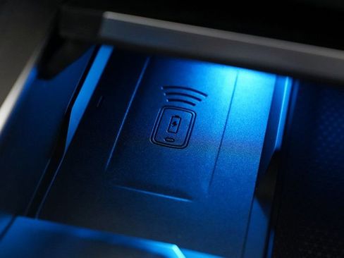 Used 2026 BMW X7 xDrive40i w/ Premium Package image 27