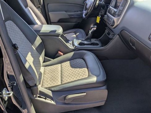 Used 2022 Chevrolet Colorado Z71 w/ Safety Package image 27