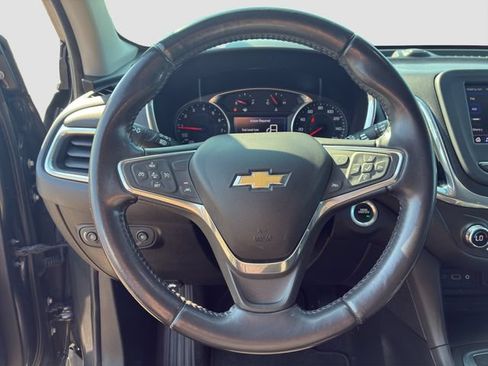 Used 2020 Chevrolet Equinox LT AWD/4WD image 16