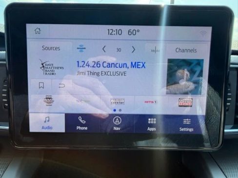 Used 2021 Ford Explorer XLT w/ Equipment Group 202A image 26