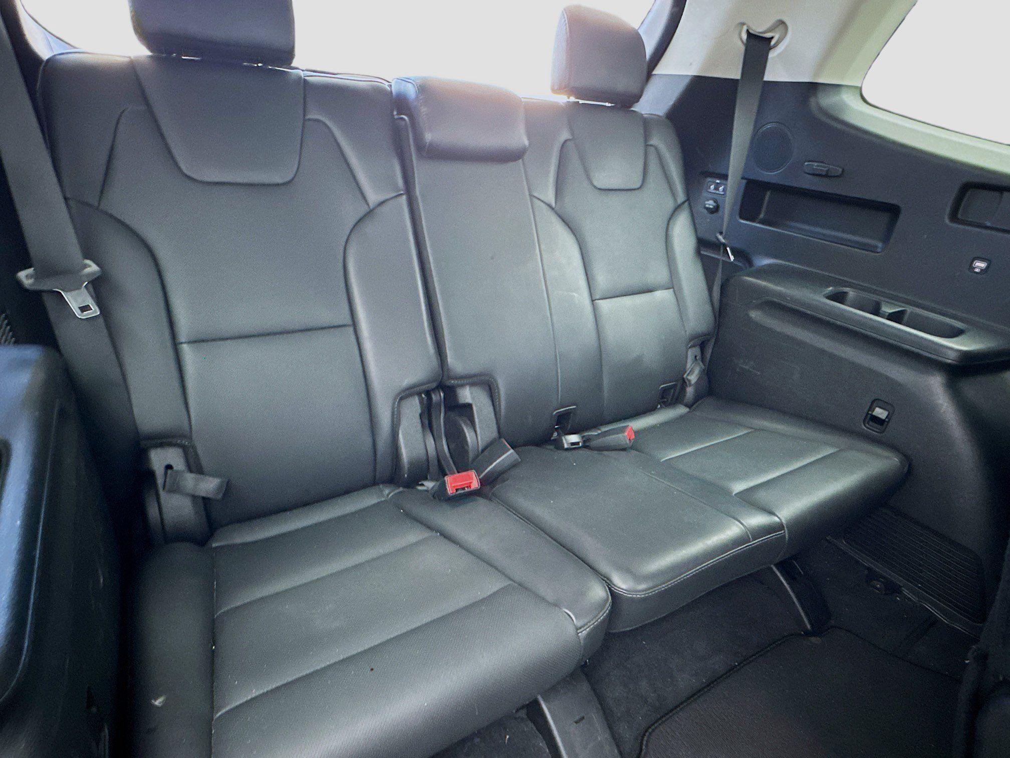 Used 2021 Kia Telluride SX w/ Towing Package FWD image 18