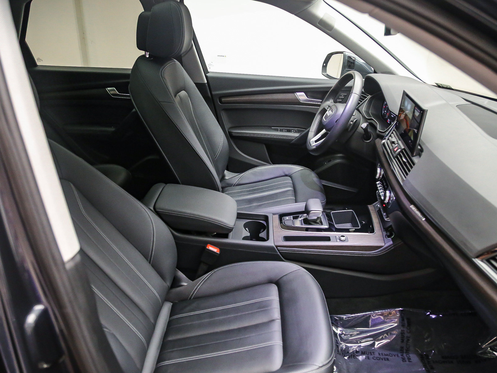 Certified 2023 Audi Q5 Premium Plus w/ Premium Plus Package AWD/4WD image 17