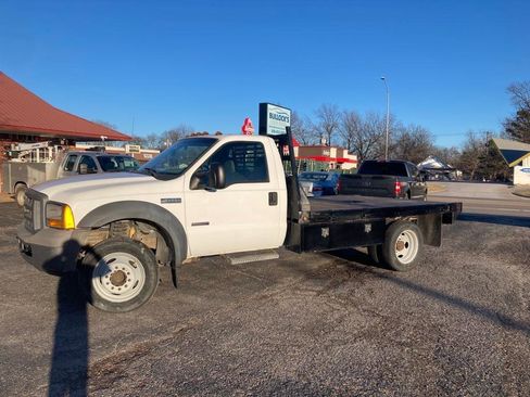 Used 2005 Ford F450 XL image 1