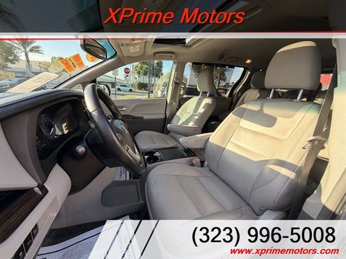 Used 2015 Toyota Sienna XLE w/ XLE Navigation Package FWD image 19
