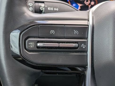 Used 2023 Chevrolet Colorado ZR2 w/ ZR2 Convenience Package III AWD/4WD image 26