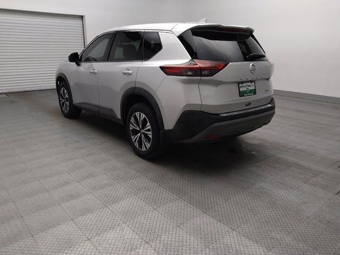Used 2021 Nissan Rogue SV FWD image 5