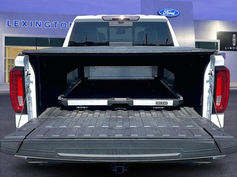 Used 2024 GMC Sierra 1500 AT4X image 7