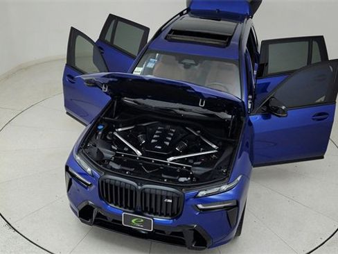 Used 2025 BMW X7 M60i image 22