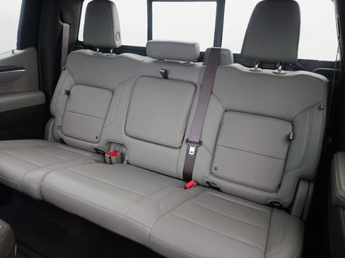 Used 2024 Chevrolet Silverado 1500 LTZ w/ Technology Package image 9