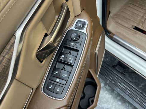 Used 2022 RAM 2500 Limited image 9