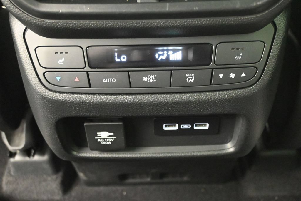 Used 2023 Honda Pilot Elite image 17