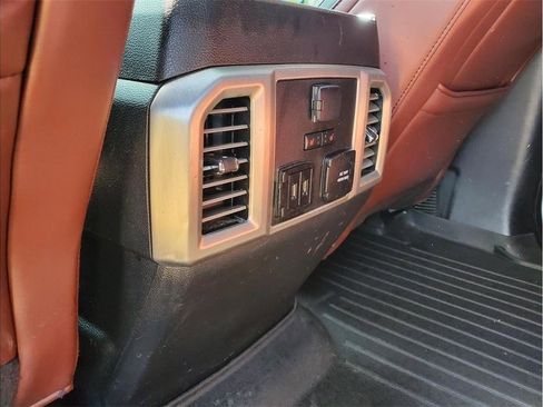 Used 2018 Ford F150 Platinum w/ Equipment Group 701A Luxury AWD/4WD image 43