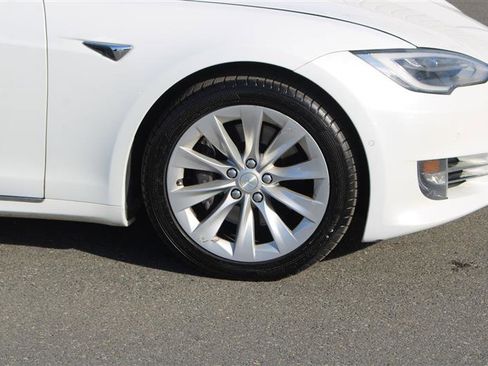 Used 2018 Tesla Model S 75D image 10