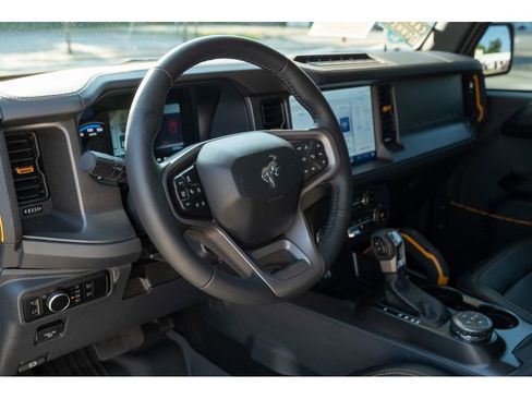 Used 2024 Ford Bronco Badlands AWD/4WD image 11