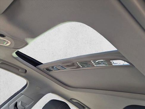 Used 2022 Audi A4 2.0T Premium Plus w/ Premium Plus Package image 12