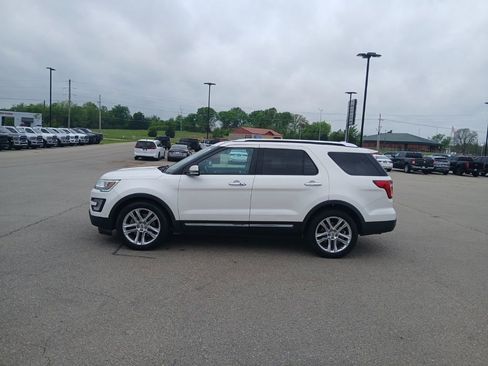 Used 2017 Ford Explorer Limited image 5