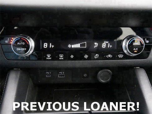 Used 2025 Mitsubishi Outlander SE image 21