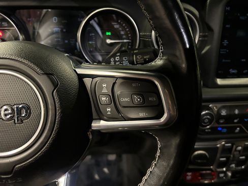 Used 2021 Jeep Wrangler Unlimited Rubicon 4xe w/ Steel Bumper Group image 13