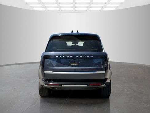 Used 2025 Land Rover Range Rover Autobiography AWD/4WD image 6