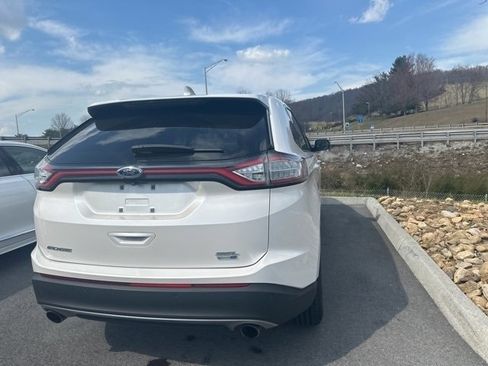Used 2018 Ford Edge SEL w/ Equipment Group 201A image 16