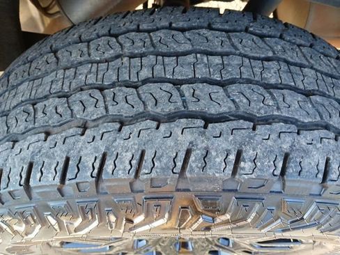 Used 2024 Chevrolet Colorado Trail Boss image 57