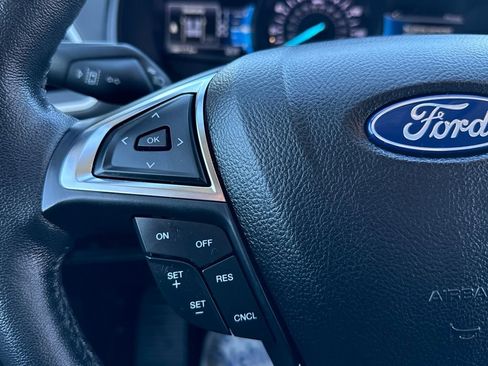 Certified 2022 Ford Edge SEL w/ Convenience Package image 17