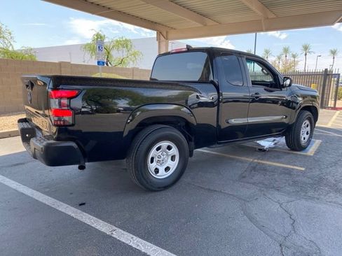 Used 2022 Nissan Frontier S RWD image 3