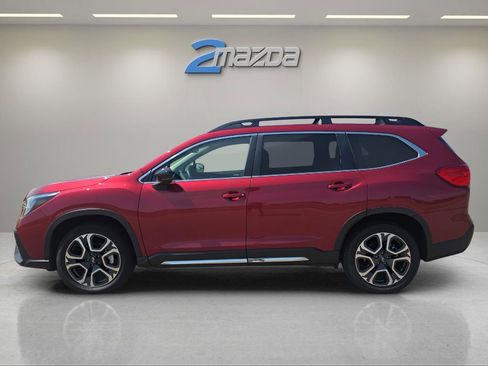 Used 2024 Subaru Ascent Limited image 2