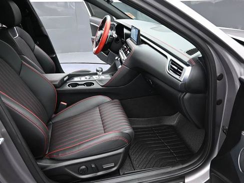Used 2025 Genesis G70 3.3T Advanced RWD image 21