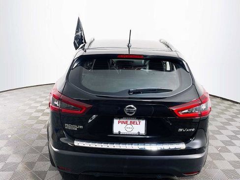 Certified 2022 Nissan Rogue Sport SV w/ Technology Package image 5