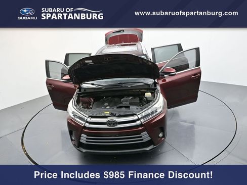 Used 2018 Toyota Highlander Limited Platinum image 35