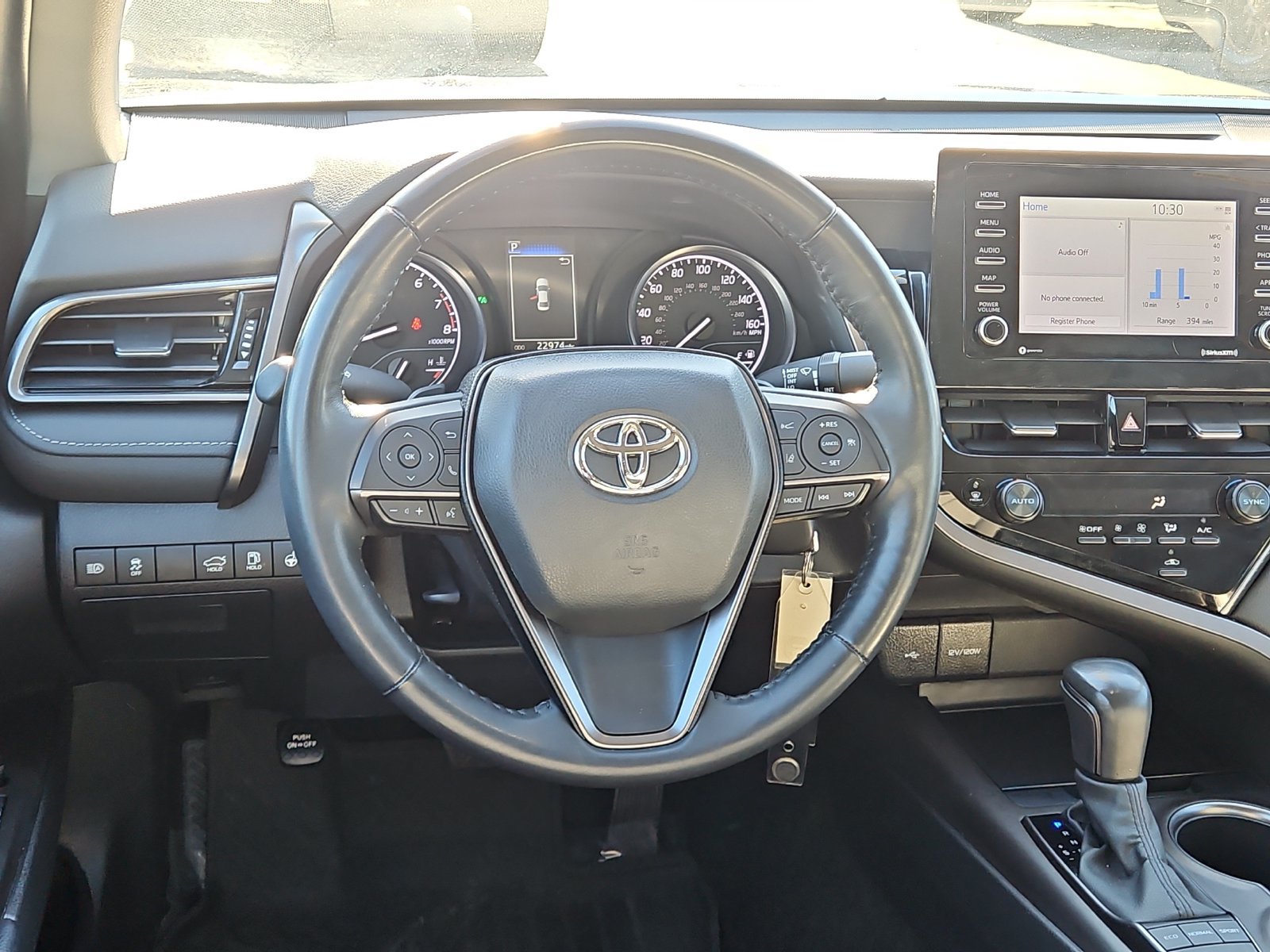 Used 2024 Toyota Camry SE w/ Cold Weather Package FWD image 10