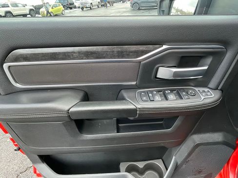 Used 2024 RAM 2500 Big Horn w/ Bed Utility Group image 19