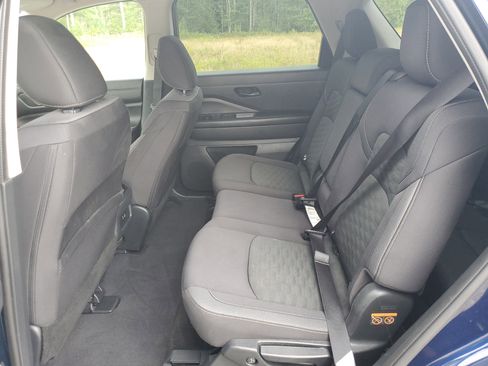 Certified 2024 Nissan Pathfinder SV image 16