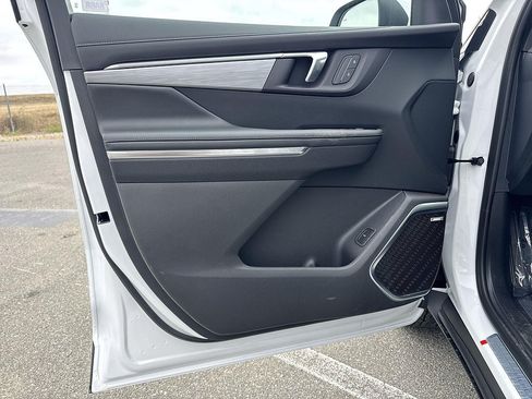 New 2026 Buick Enclave Preferred FWD image 18
