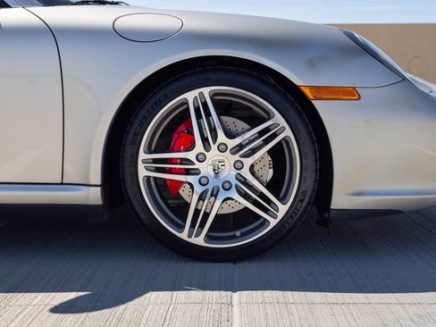 Used 2010 Porsche 911 Targa 4S image 18