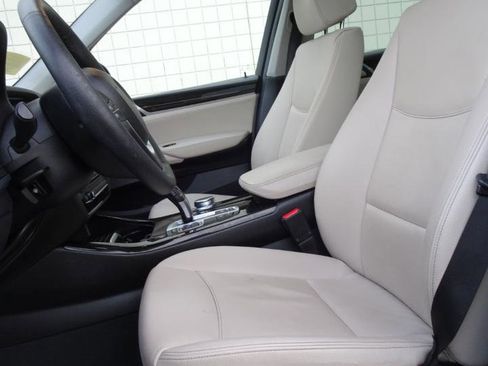 Used 2017 BMW X3 xDrive28i AWD/4WD image 10
