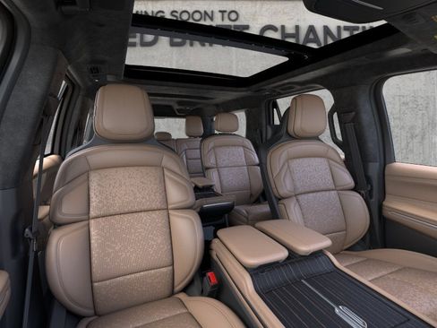 New 2026 Lincoln Navigator L Black Label AWD/4WD image 10
