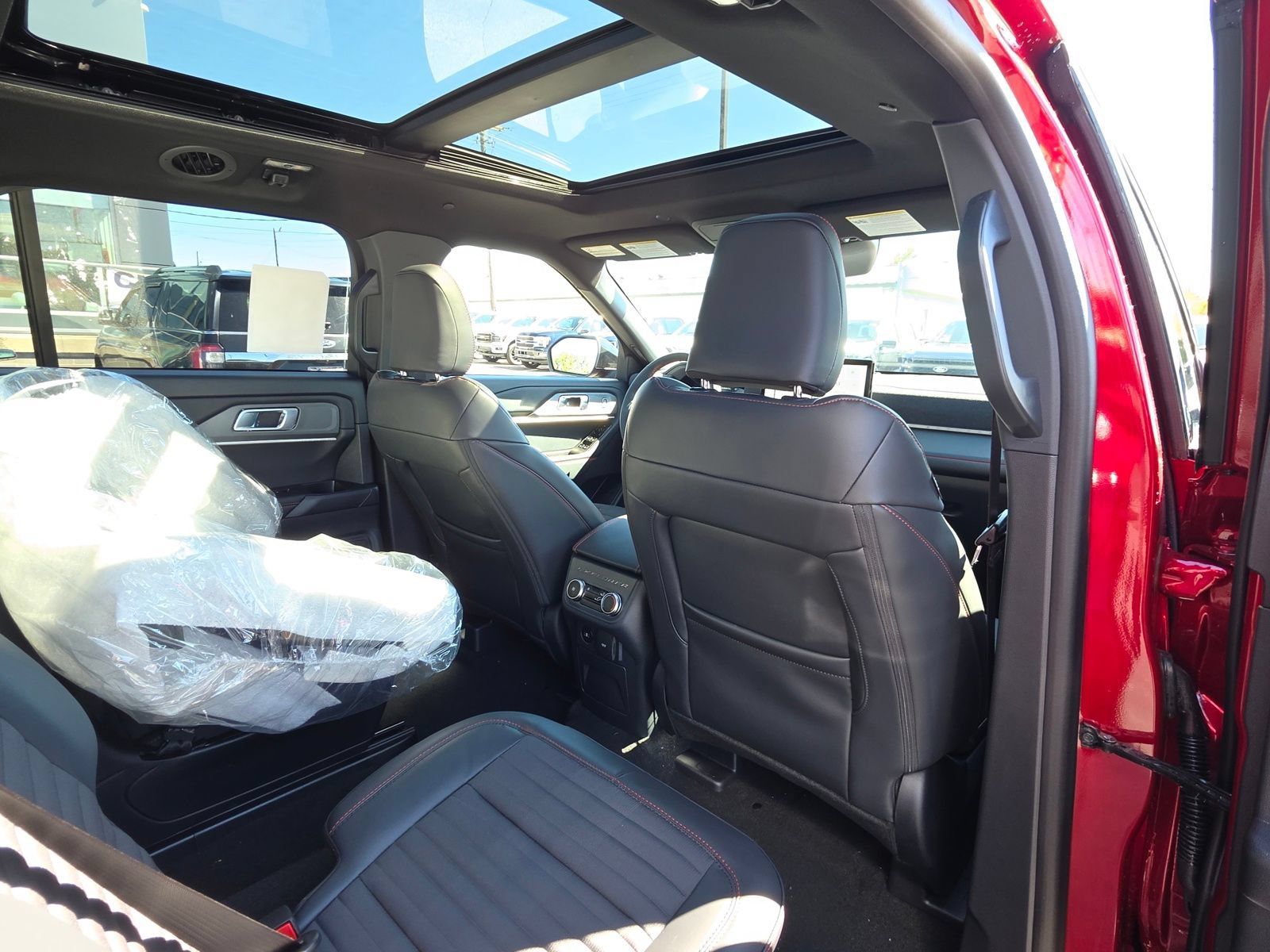 New 2027 Ford Explorer ST-Line AWD/4WD image 23