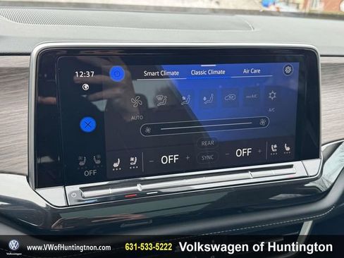 Certified 2025 Volkswagen Atlas SEL image 27