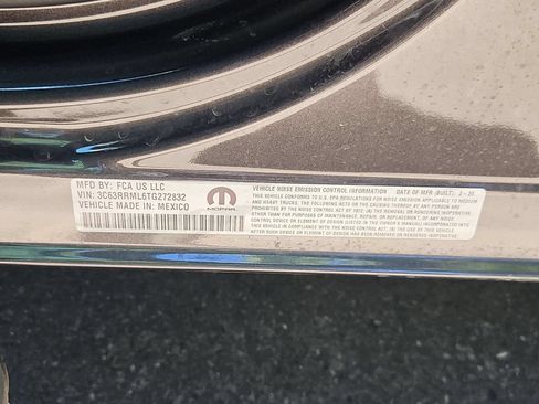 New 2026 RAM 3500 Laramie AWD/4WD image 29