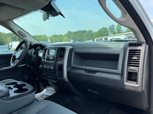 Used 2017 RAM 1500 ST w/ SXT Appearance Group AWD/4WD image 19