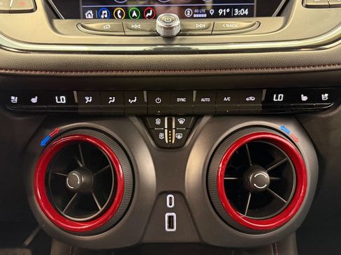 Used 2022 Chevrolet Blazer RS w/ Enhanced Convenience Package AWD/4WD image 23