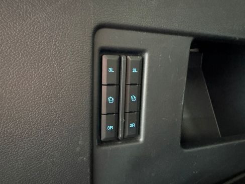 Used 2022 Ford Expedition Limited AWD/4WD image 10